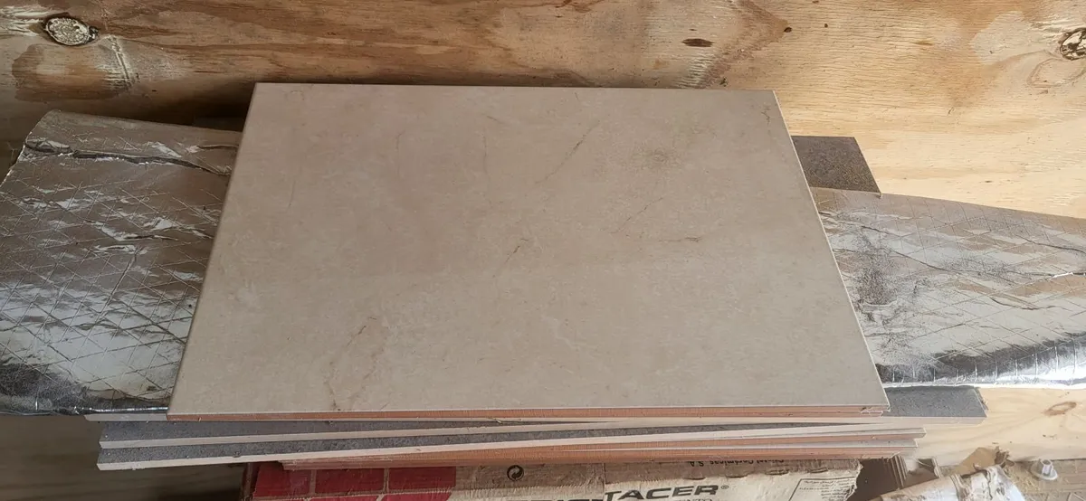 Free Tiles - Image 3