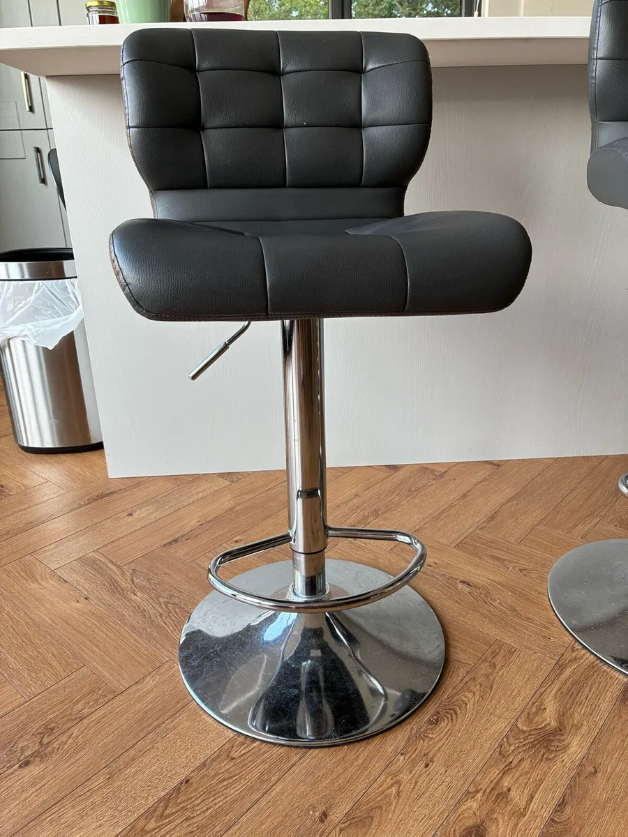 Kitchen stools - Image 4