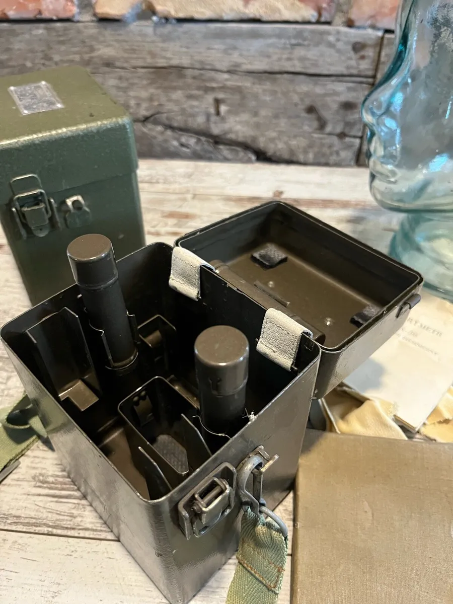 Vintage military Radiation tester - Image 4