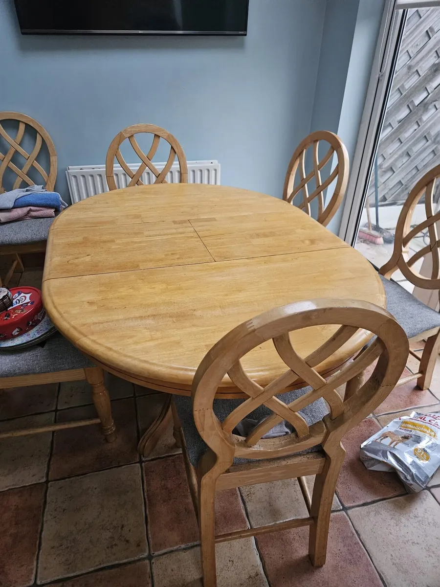 Wooden Round dining table with 6 chairs - Image 2