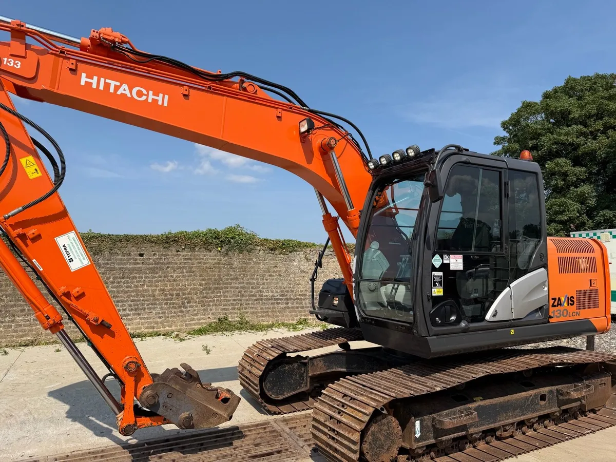 HITACHI ZX130LCN-5B - Image 2