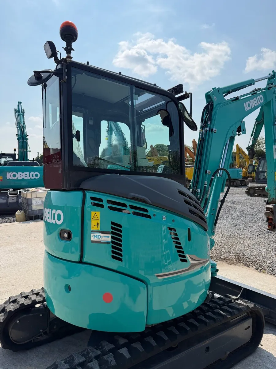 KOBELCO SK34SR-7 244 Hours - Image 4