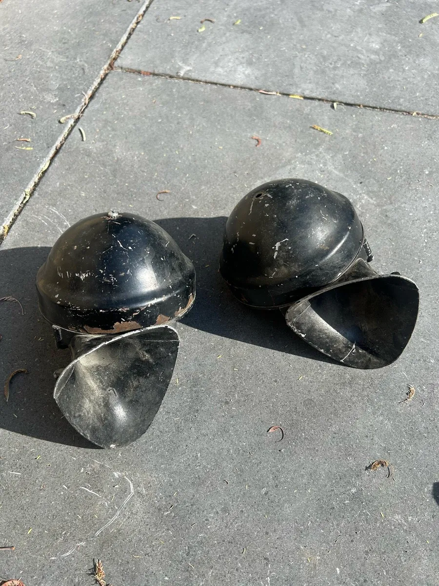 Original Lucas Twin Horns - Image 1