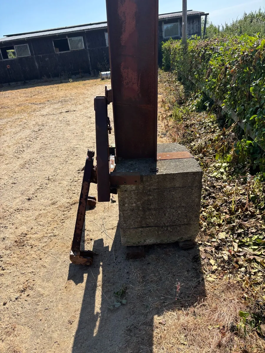 Tractor weight/ unfinished log splitter - Image 3