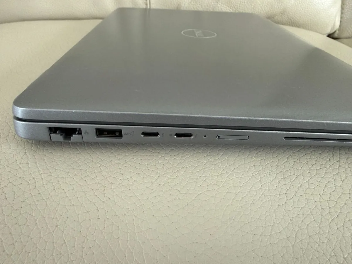 Dell Latitude 5440 i5/16gb/250ssd/win11 - Image 3