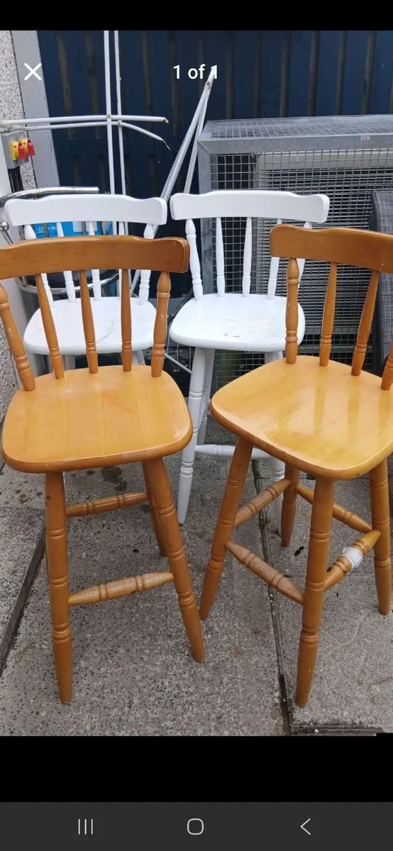 4 barstools