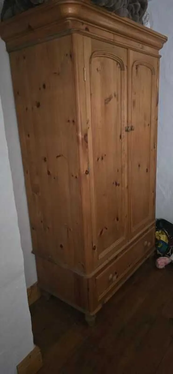 Wardrobe - Image 2