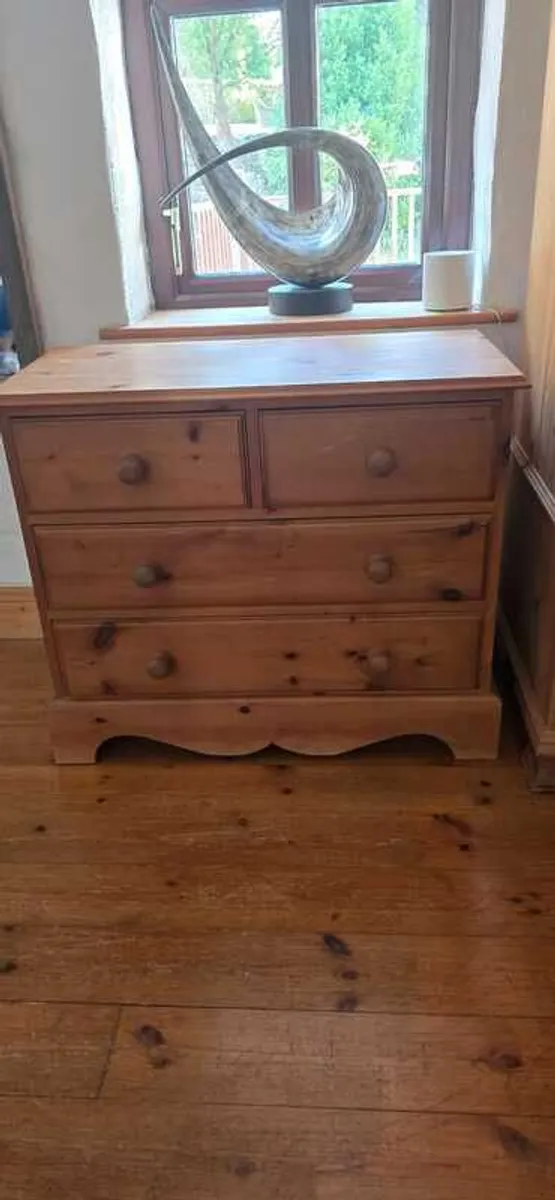 cabinet - Image 1
