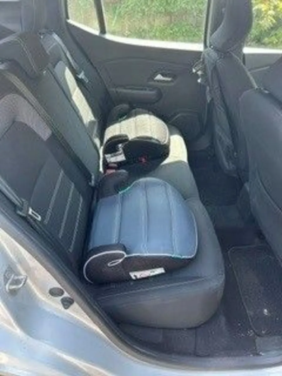 Booster seat ISO  Fix X1 & 1 non ISO fix - Image 3