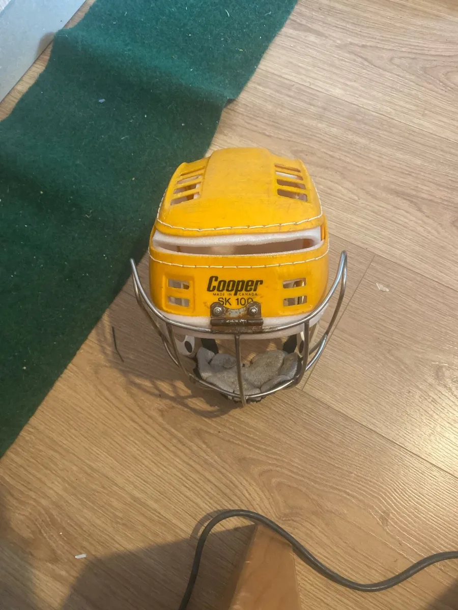 Mint yellow oldstyle cooper - Image 1