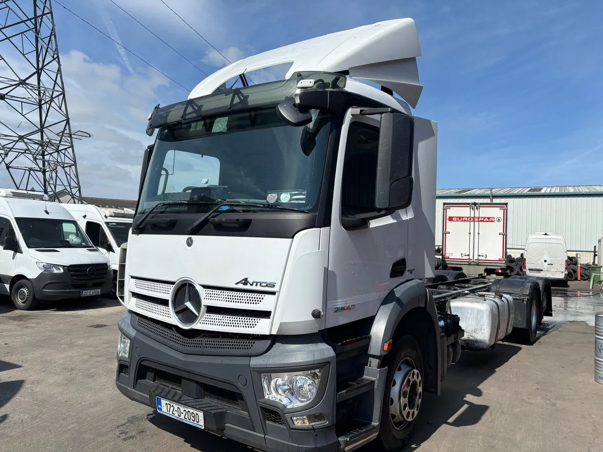 Mercedes Antus 2540 drawbar - Image 2