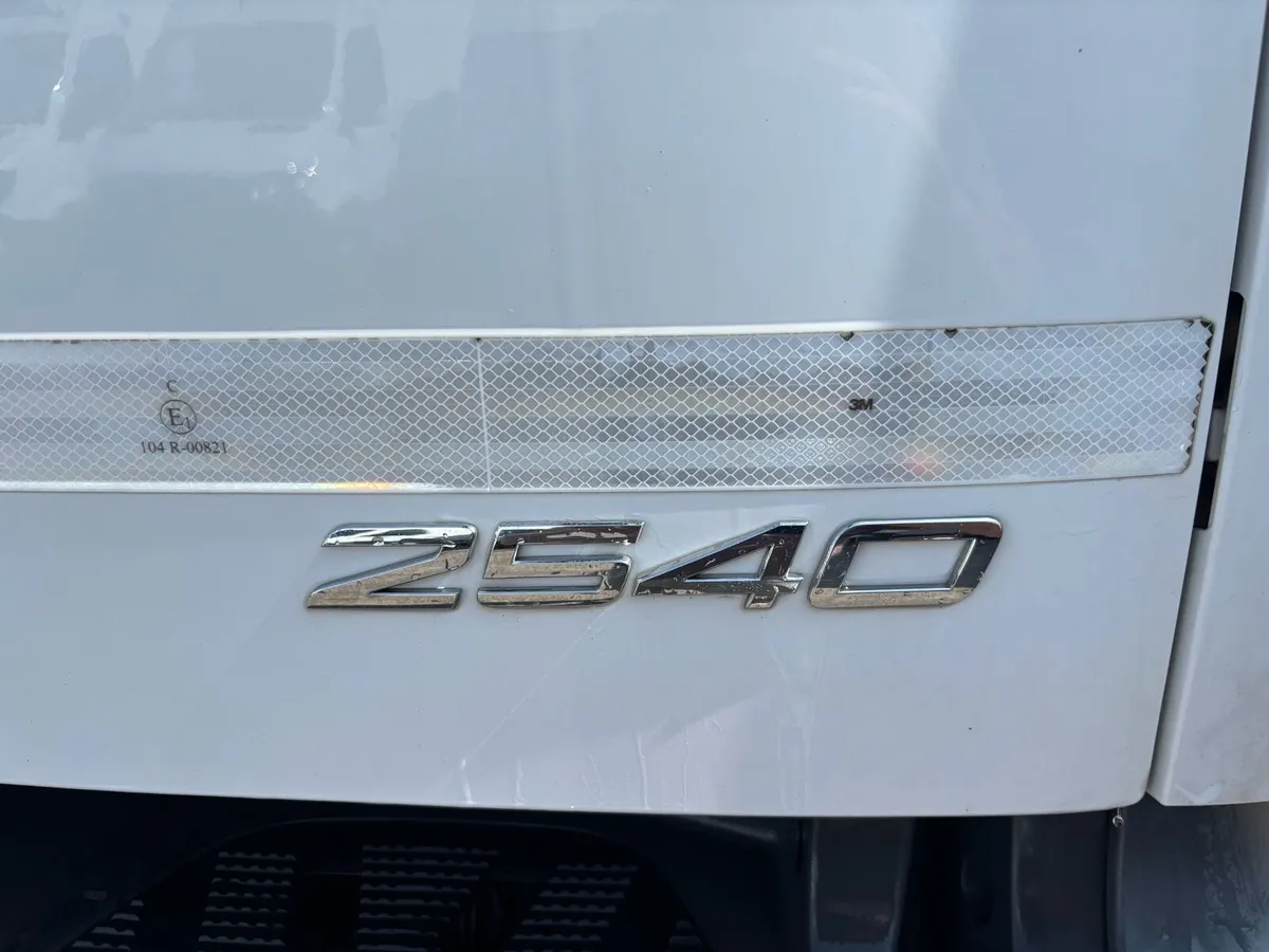 Mercedes Antus 2540 drawbar - Image 3