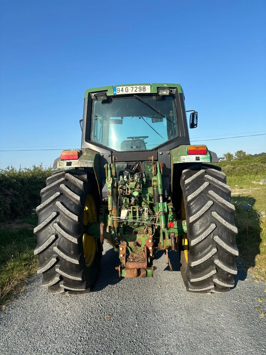 John Deere 6800 - Image 4