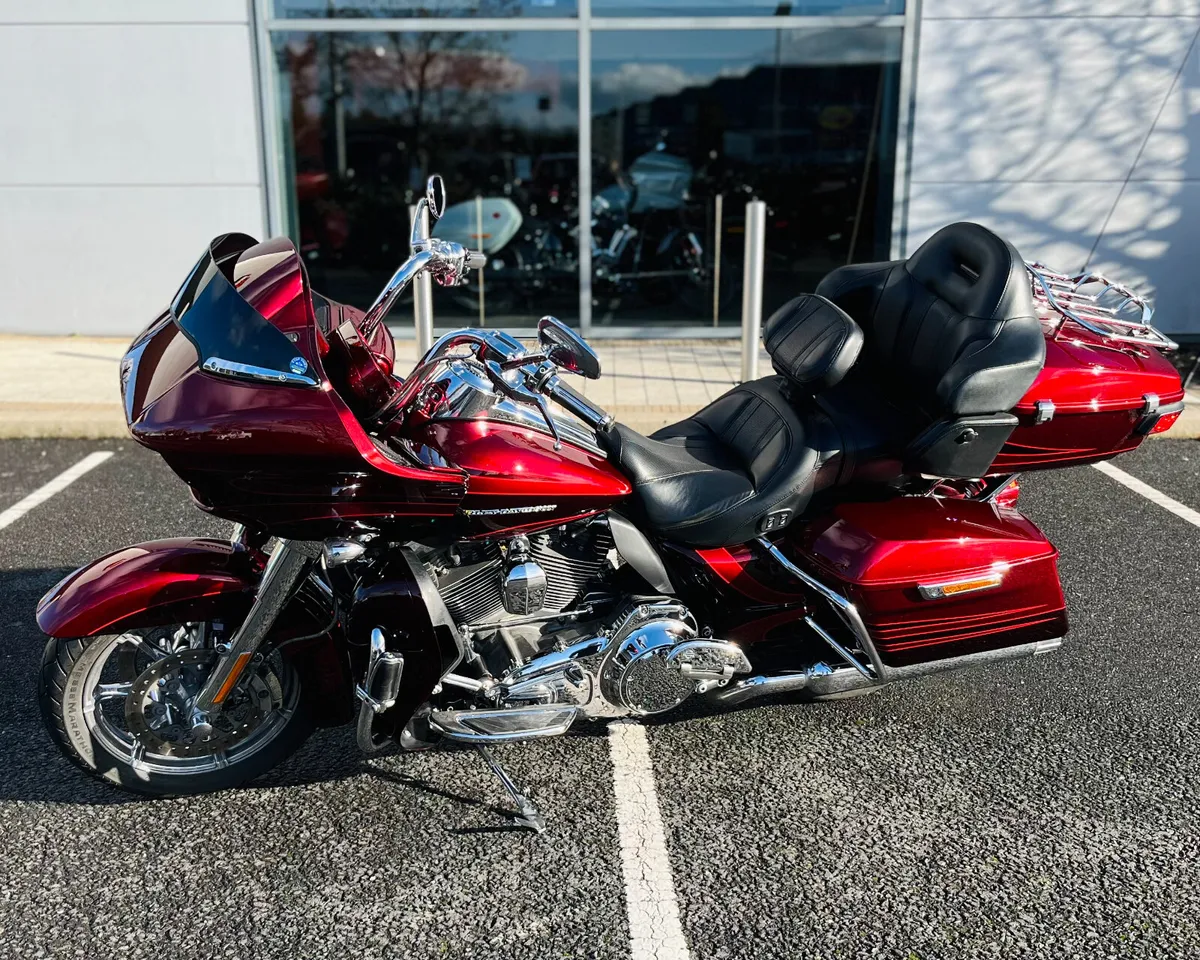 HARLEY-DAVIDSON CVO ROAD GLIDE ULTRA - Image 3