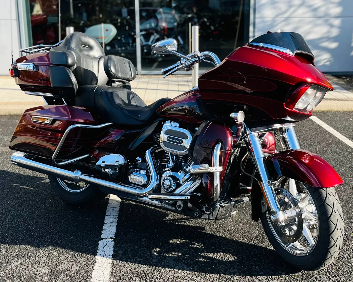 HARLEY-DAVIDSON CVO ROAD GLIDE ULTRA - Image 2
