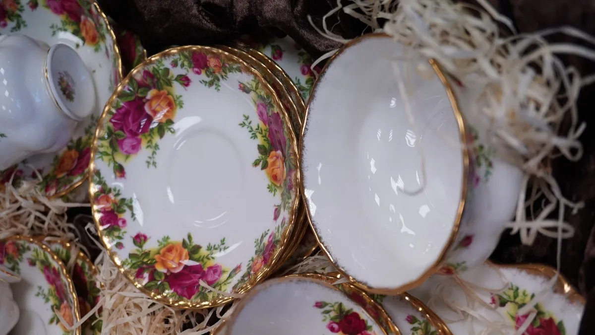 Royal Albert Old Country Roses Bone China Tea Set - Image 4