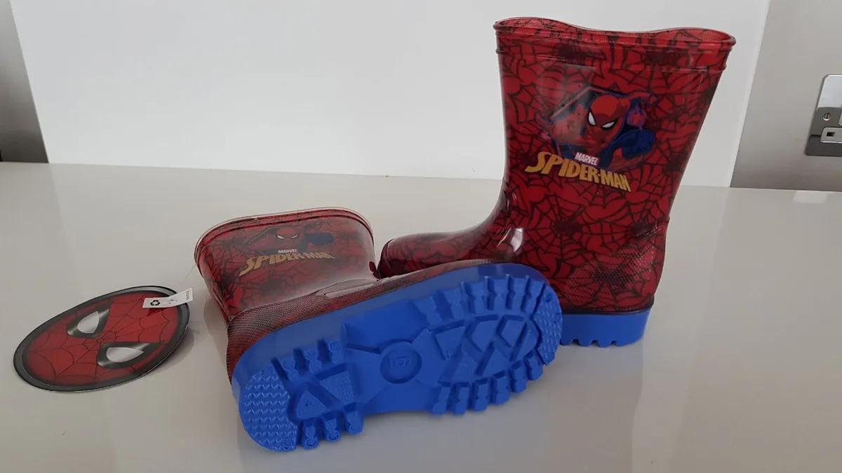 Kids Wellies size 6 BRAND NEW - Image 3