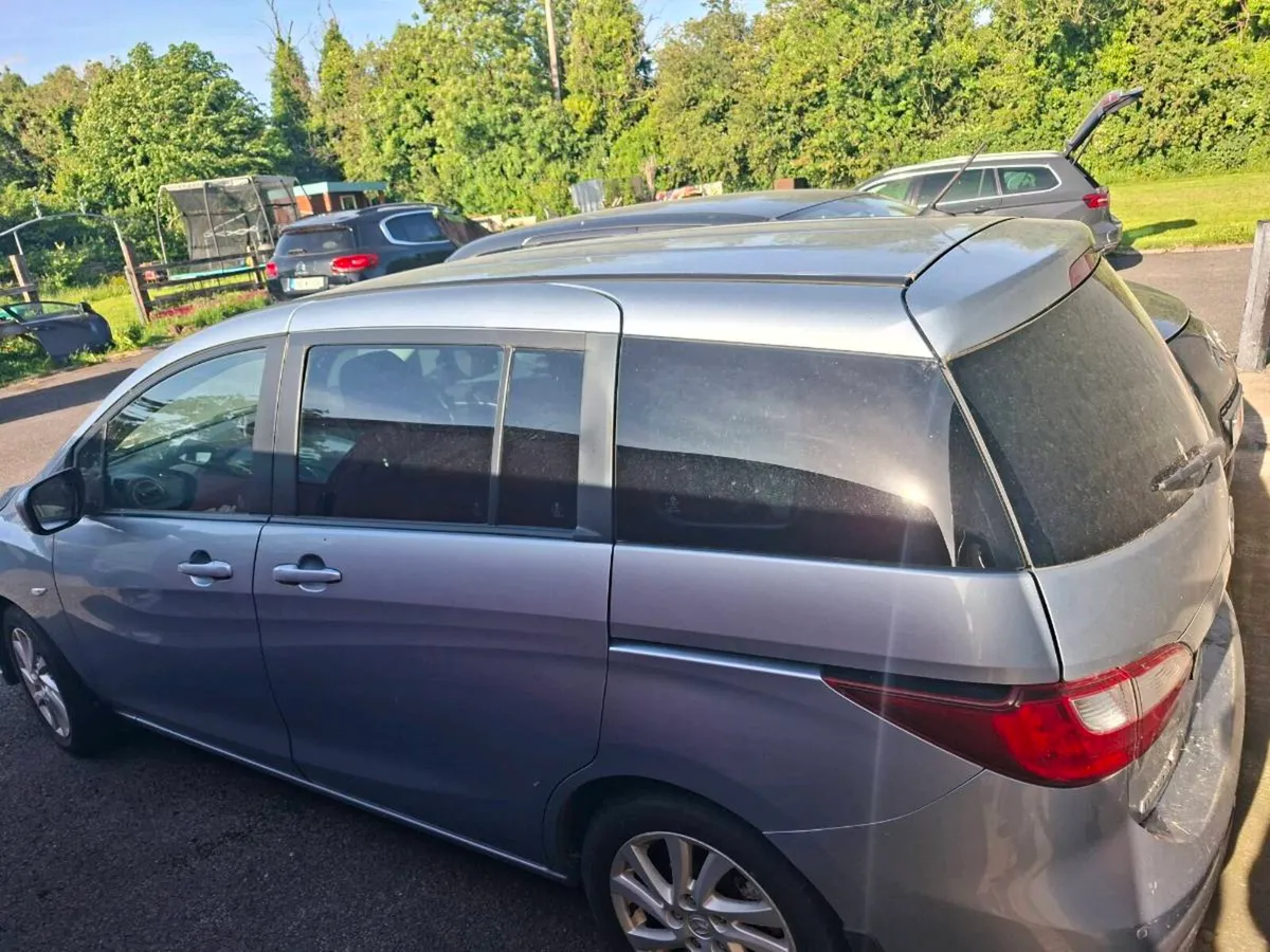 Mazda  5  1.6dci 6 speed 7 seats - Image 2