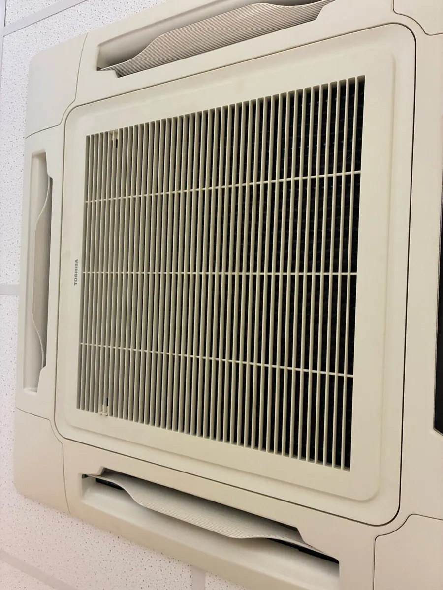 Air conditioning units wall and ceiling for sale - Image 2