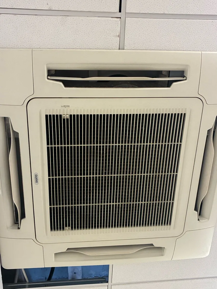 Air conditioning units wall and ceiling for sale - Image 3