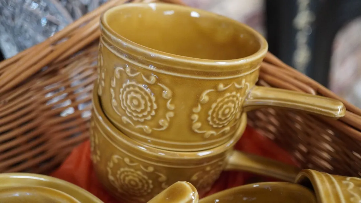 Vintage Staffordshire Mustard-Gold Soup Set - Image 3
