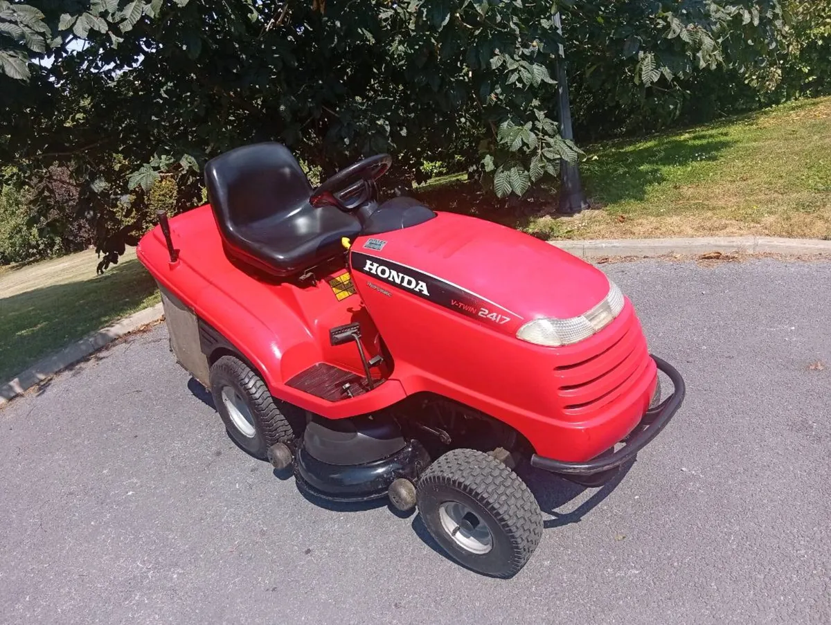 Honda Hf 2417 Ride on mower 2007 - Image 1