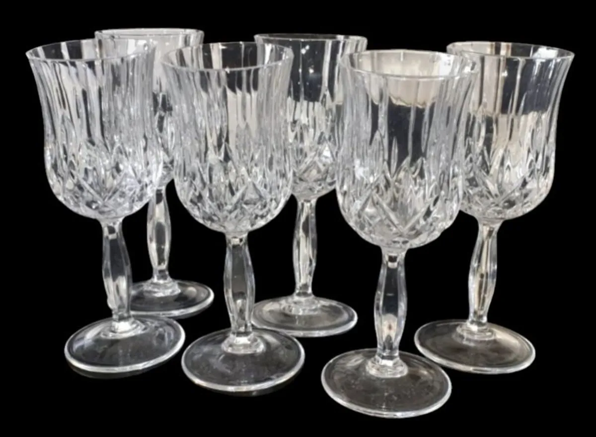 Pristine Unused Set of 6 RCR Opera Crystal Glasses - Image 4