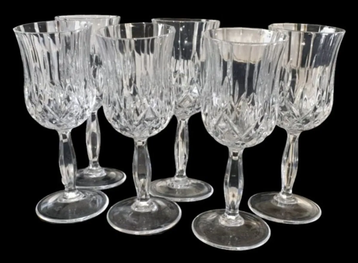 Pristine Unused Set of 6 RCR Opera Crystal Glasses - Image 1