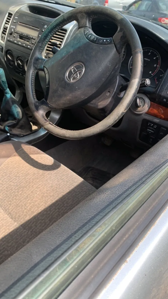 Toyota Land Cruiser 2008 - Image 2