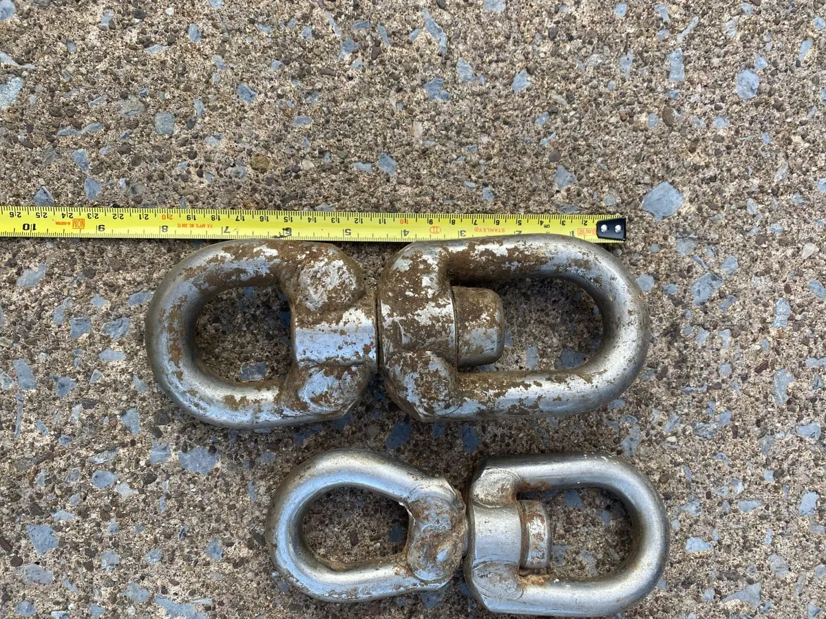 Shackles and swivels - Image 2