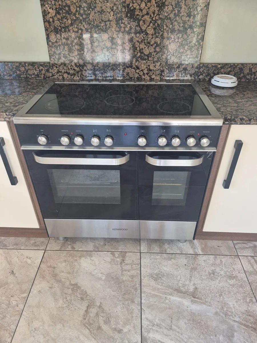 American fridge freezer,  range cooker, extractor, - Image 1