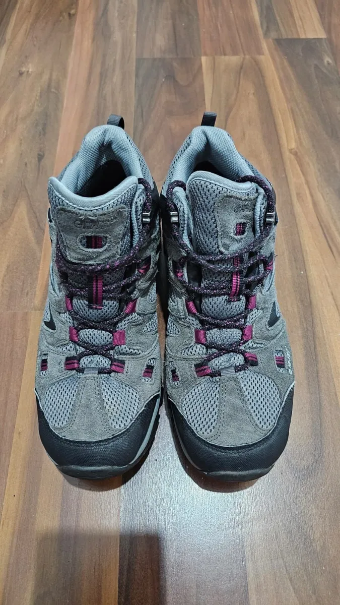 Hi-Tec Ravus Vent Womens Hiking Boots shoes - Image 1