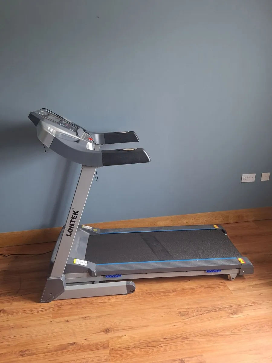 Treadmill - Image 1