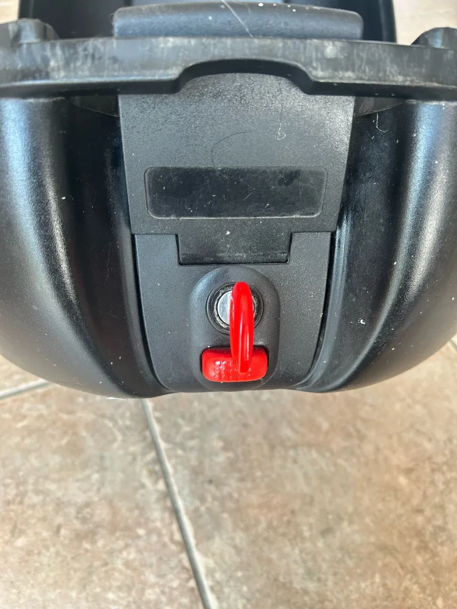 Motorcycle helmet top box - Image 2