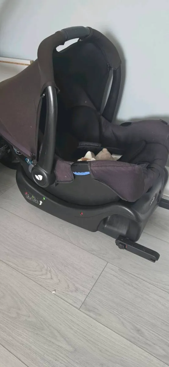 Pram and baby set - Image 2