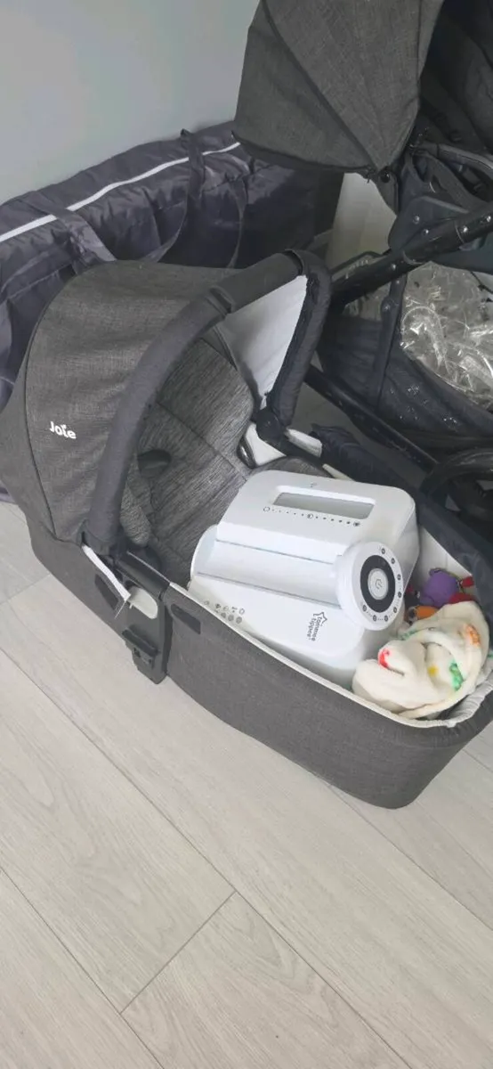 Pram and baby set - Image 3