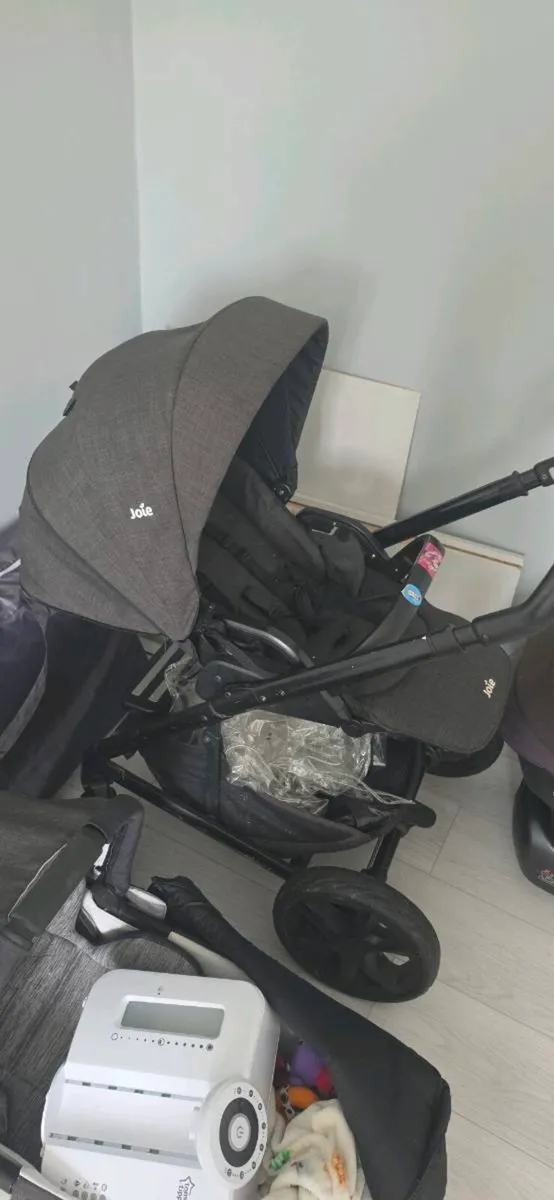 Pram and baby set - Image 4