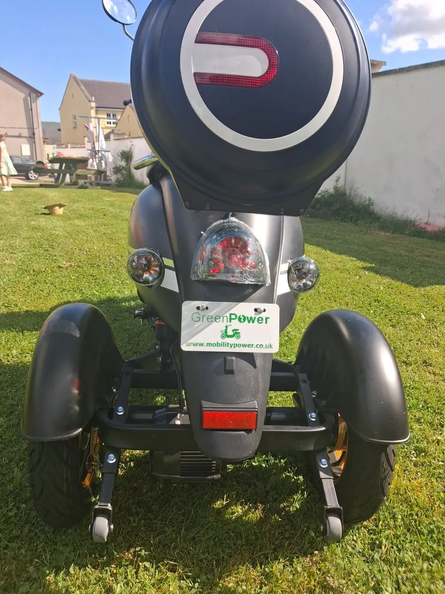 Mobility scooter - Image 1