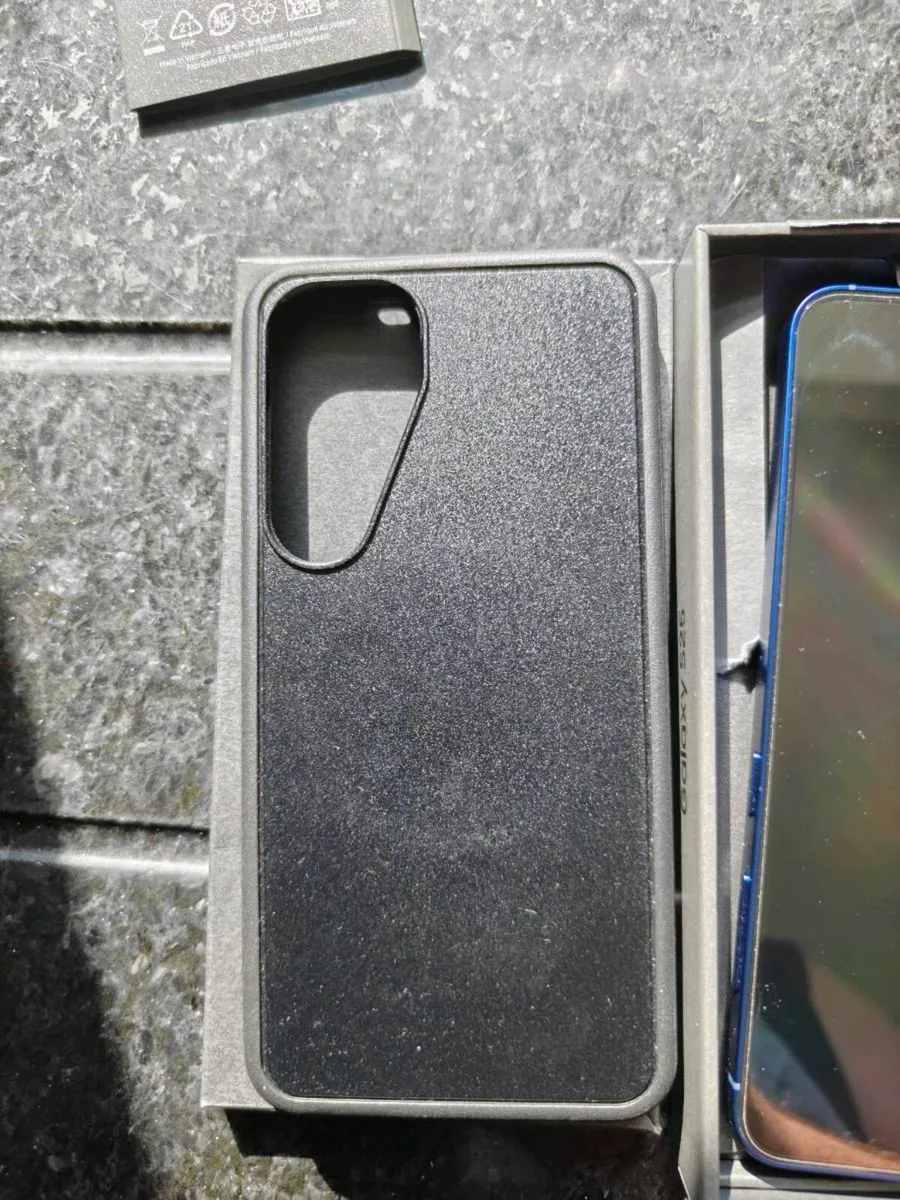 Samsung Galaxy S25 - Image 3