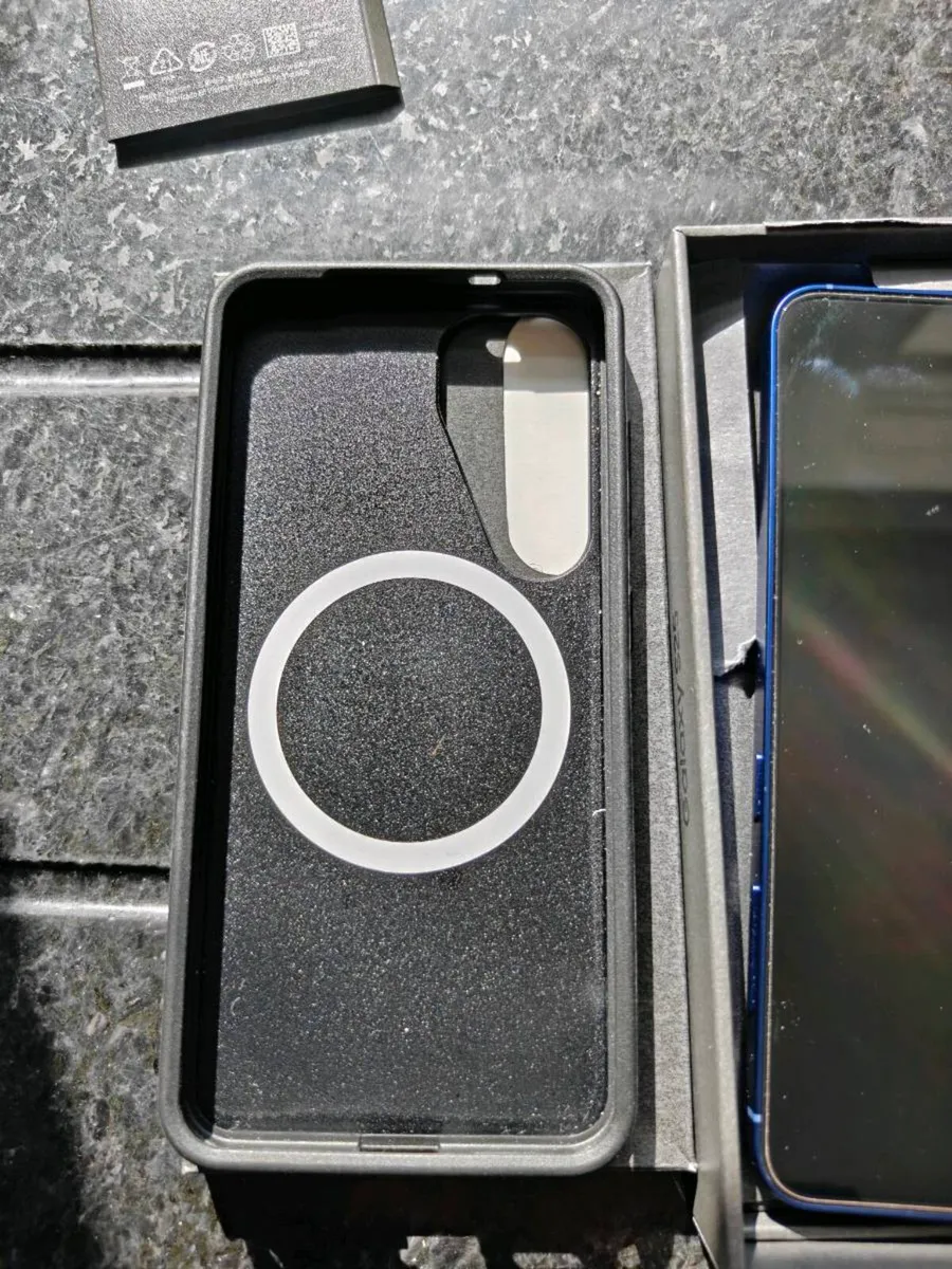 Samsung Galaxy S25 - Image 4