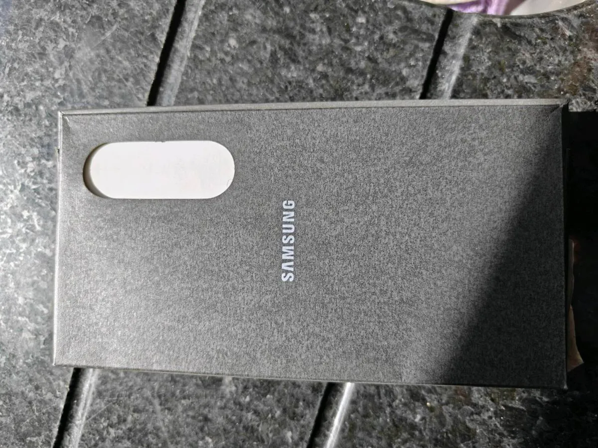 Samsung Galaxy S25 - Image 2
