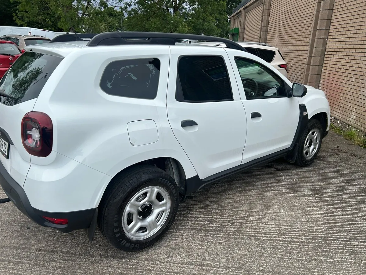 2019 DACIA DUSTER 2 SEATER COMMERCIAL - Image 4