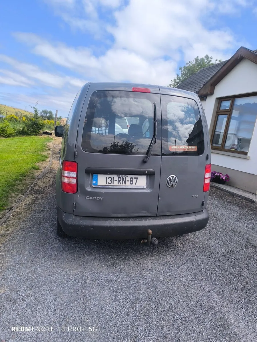 Volkswagen Caddy 2013 - Image 2