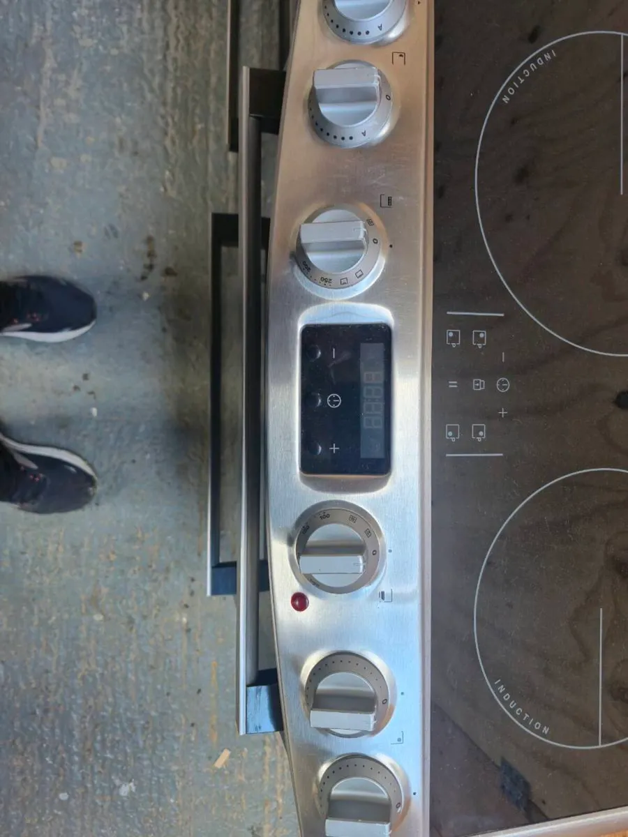 Zanussi Freestanding Electric Cooker 60cm - Image 4