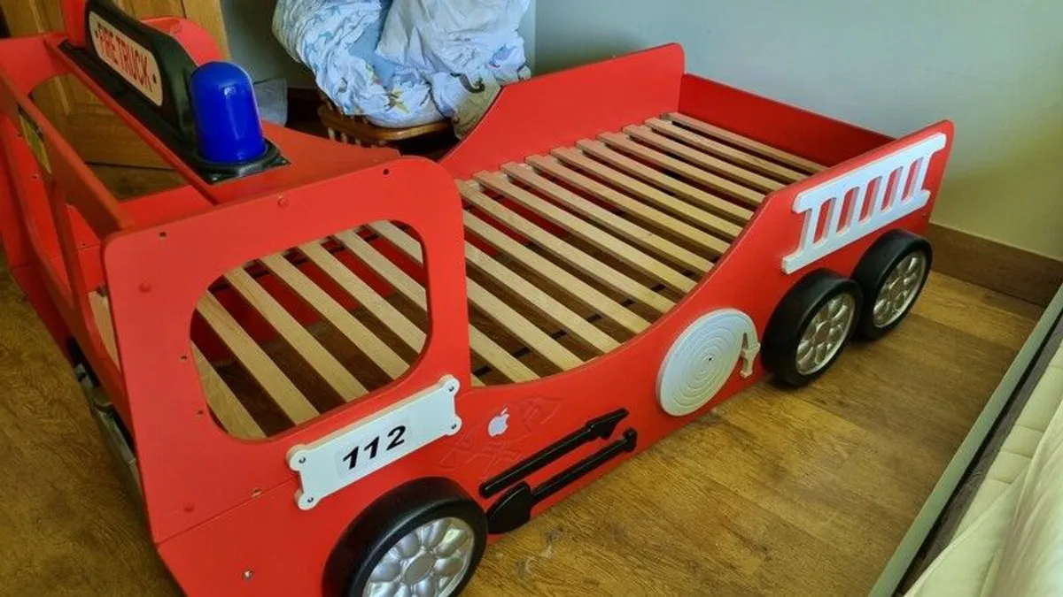 Child Fire Engine Bed - Image 4
