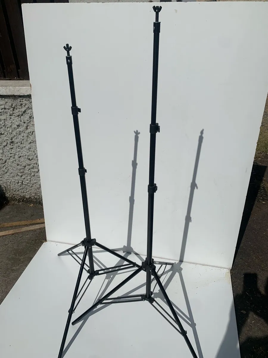 Two stands - Image 1