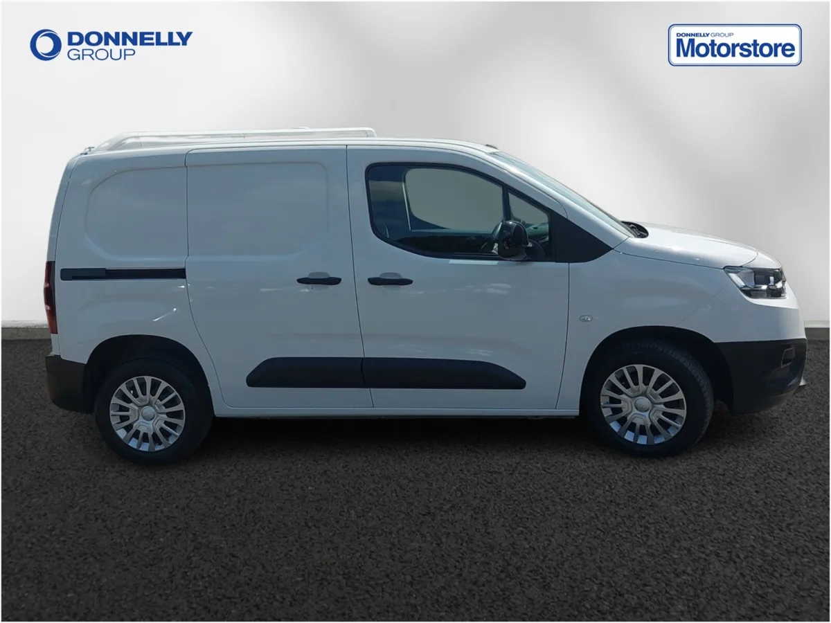 Toyota Proace City L1 Diesel Icon - Image 3