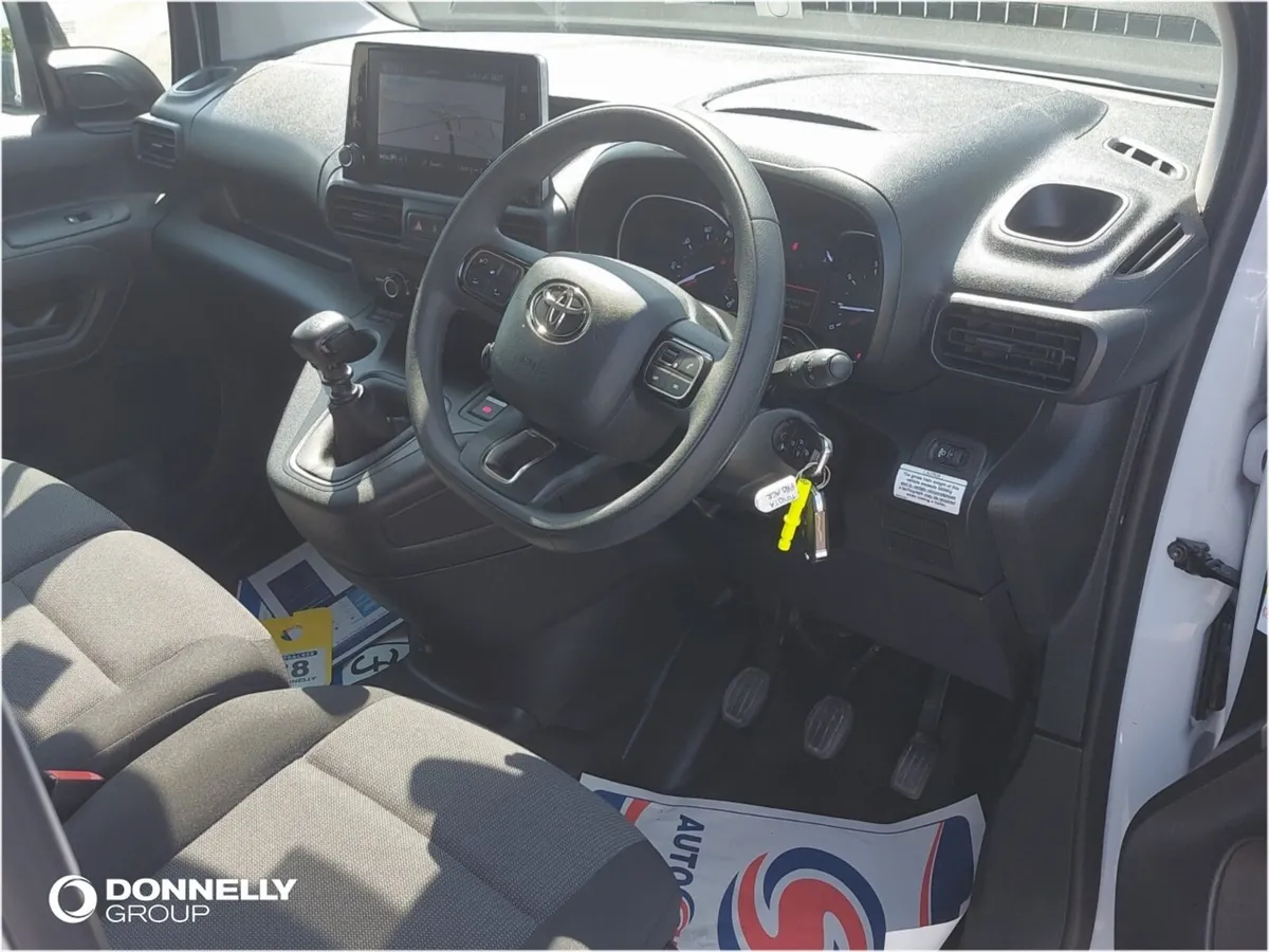 Toyota Proace City L1 Diesel Icon - Image 4