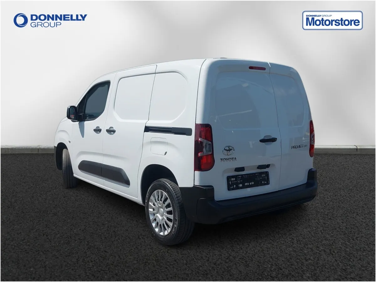 Toyota Proace City L1 Diesel Icon - Image 2
