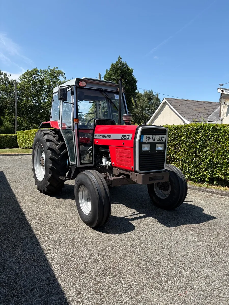 Massey Ferguson 390 - Image 1